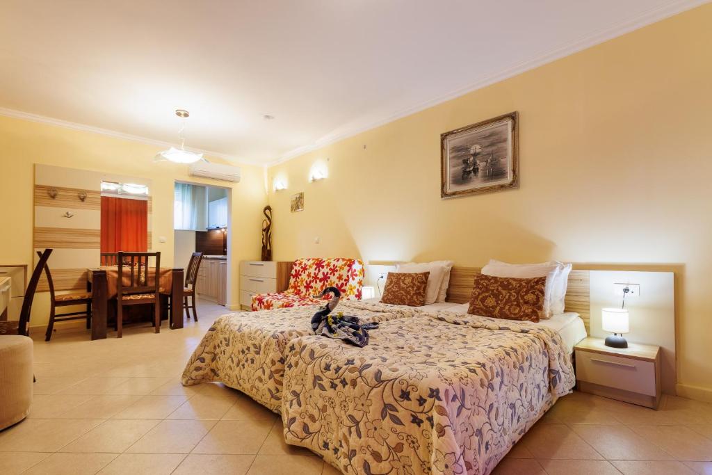 DreamBg Apartments